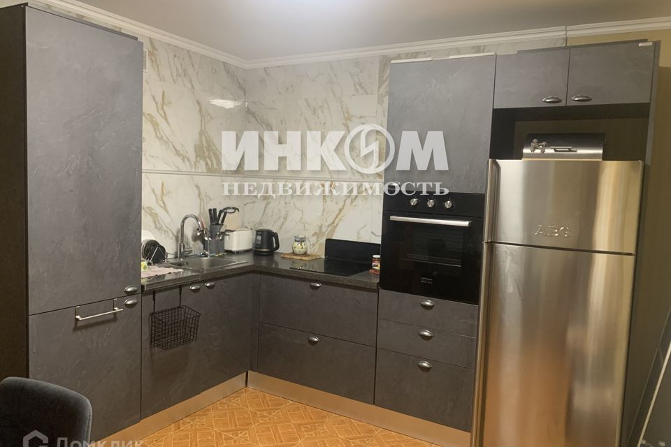 Продаётся 2-комнатная квартира, 72.7 м²