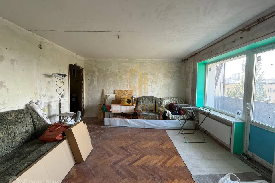 Продаётся 4-комнатная квартира, 64.7 м²