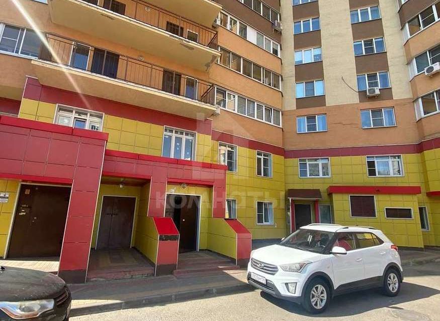 Продаётся 1-комнатная квартира, 43 м²