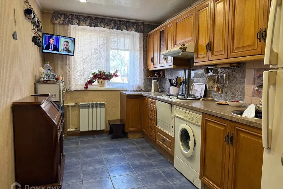 Продаётся 3-комнатная квартира, 60.3 м²