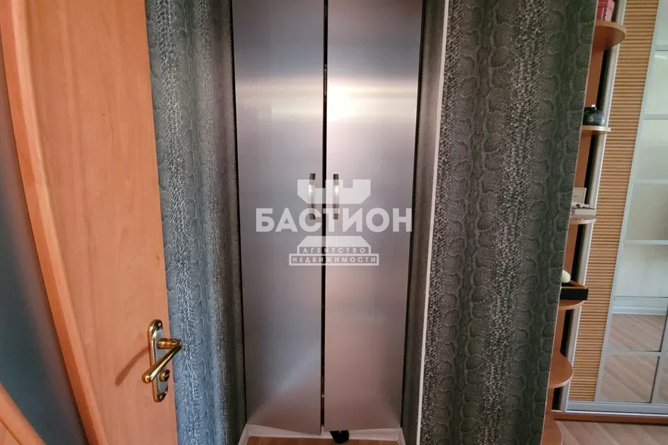 Продаётся 3-комнатная квартира, 60.9 м²