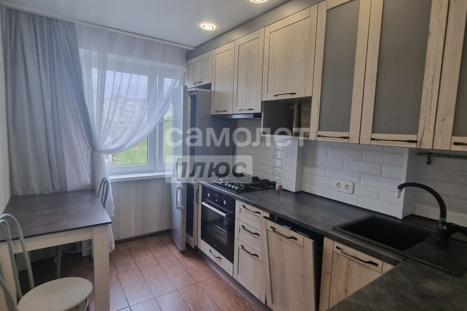Сдаётся 3-комнатная квартира, 60.6 м²