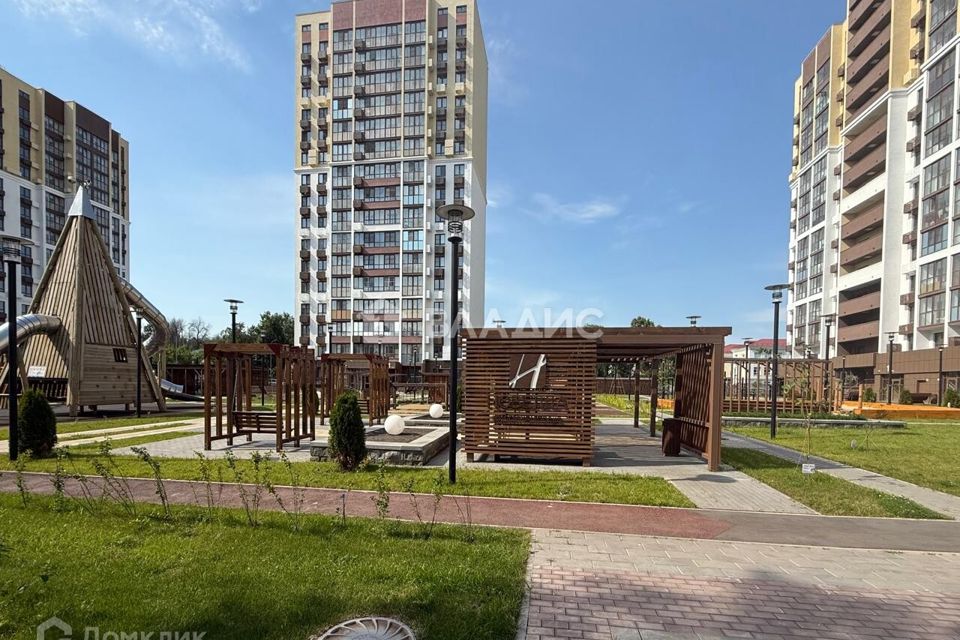 Продаётся 3-комнатная квартира, 70 м²