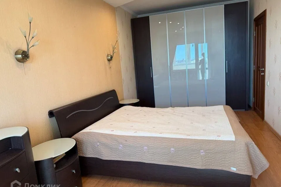 Продаётся 3-комнатная квартира, 112.1 м²