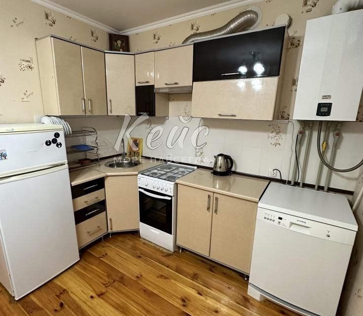 Продаётся 2-комнатная квартира, 115 м²