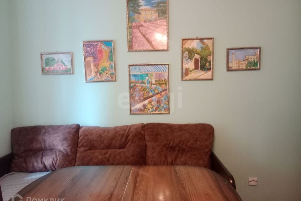 Продаётся 1-комнатная квартира, 43 м²