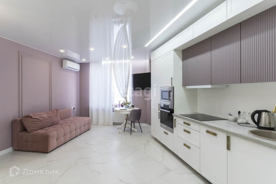 Продаётся 1-комнатная квартира, 40.7 м²