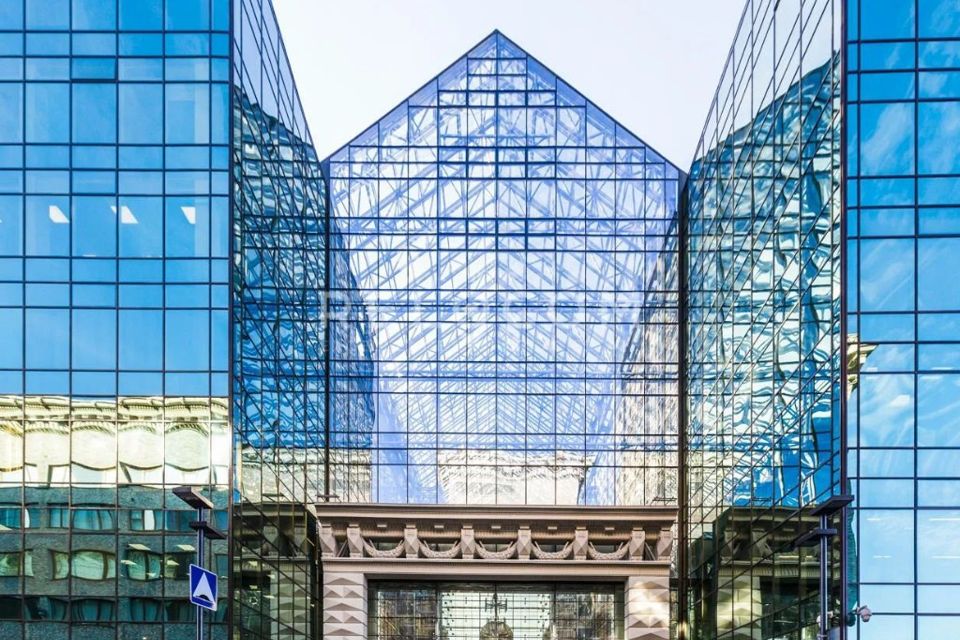 Продаётся 3-комнатная квартира, 112 м²
