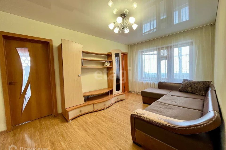 Продаётся 4-комнатная квартира, 58.1 м²
