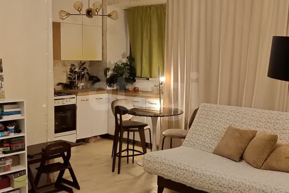Продаётся 3-комнатная квартира, 54.4 м²