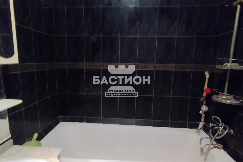Продаётся 3-комнатная квартира, 77 м²