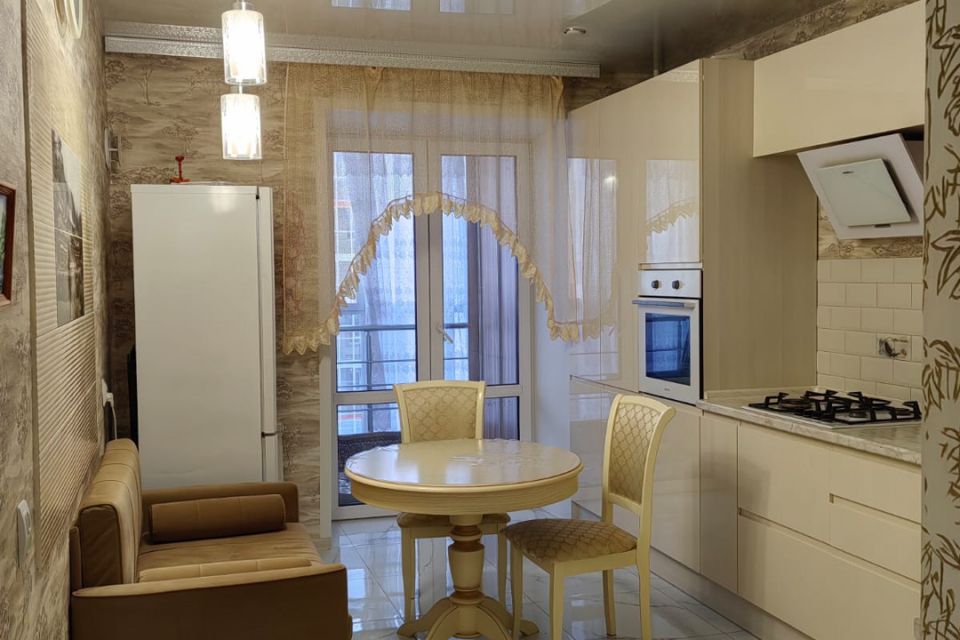 Продаётся 1-комнатная квартира, 46 м²