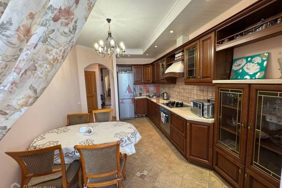 Сдаётся 3-комнатная квартира, 91.8 м²