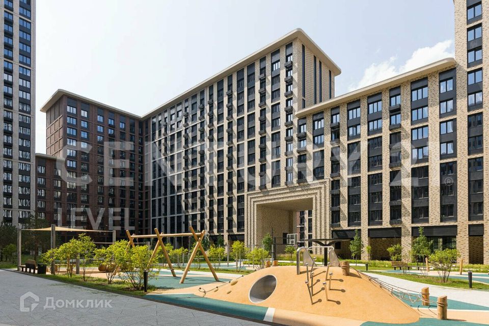 Продаётся 3-комнатная квартира, 105.4 м²