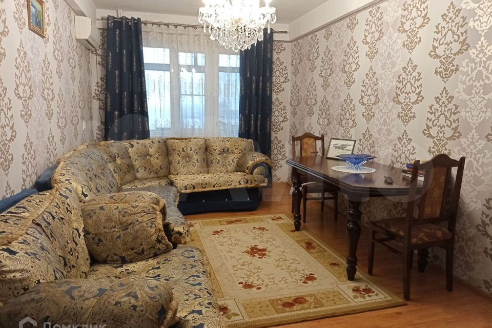 Продаётся 3-комнатная квартира, 72 м²