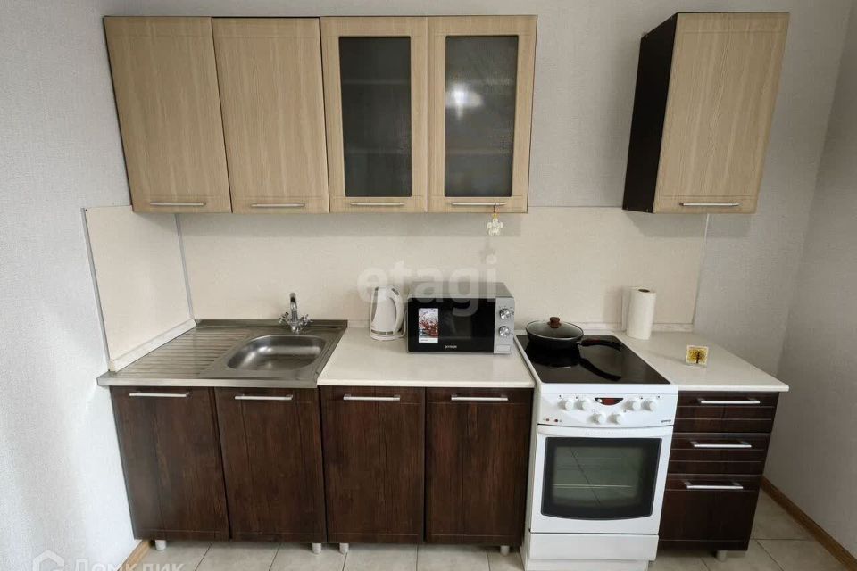 Продаётся 1-комнатная квартира, 53 м²