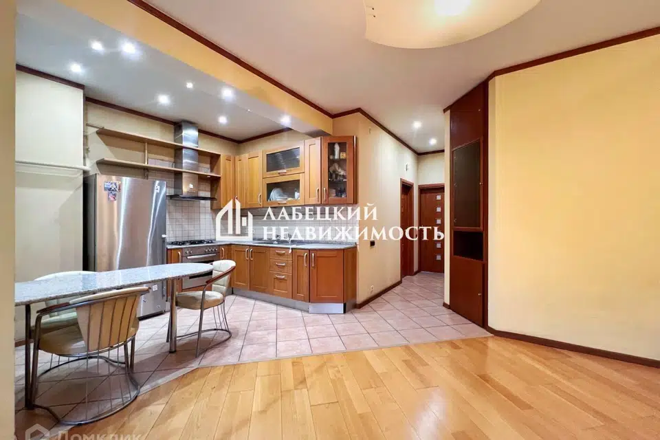 Продаётся 3-комнатная квартира, 76.3 м²