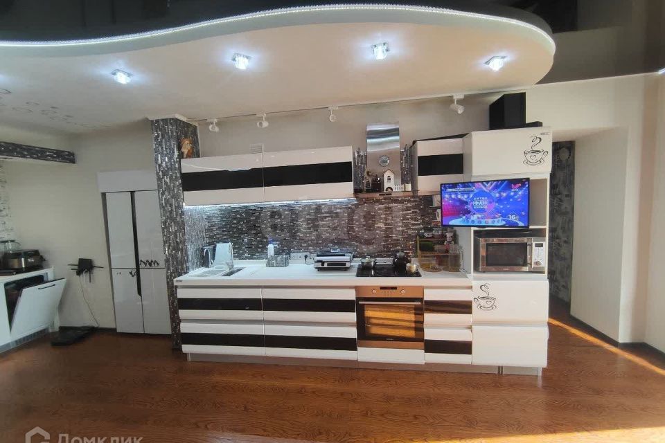 Сдаётся 3-комнатная квартира, 92 м²