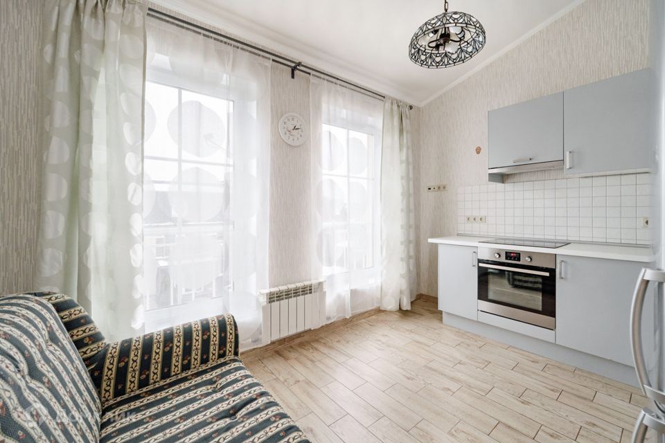 Сдаётся 1-комнатная квартира, 42 м²