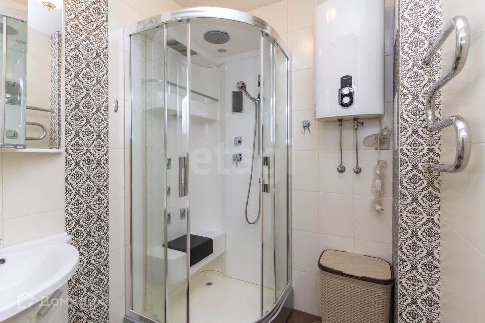 Продаётся 1-комнатная квартира, 60.1 м²