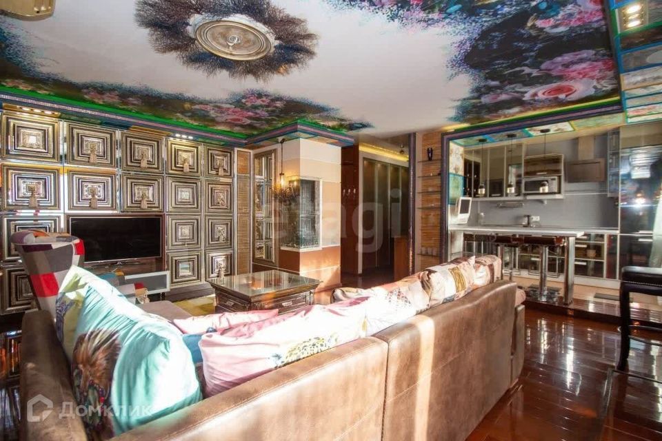 Сдаётся 2-комнатная квартира, 75 м²