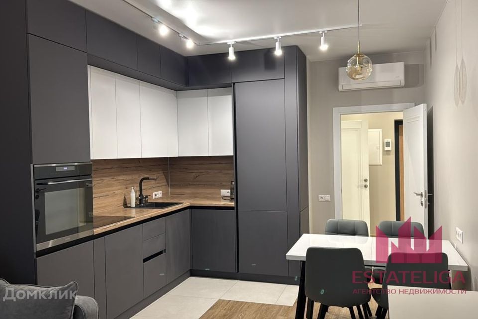Сдаётся 1-комнатная квартира, 49.6 м²