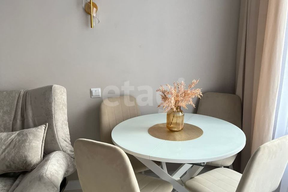 Продаётся 1-комнатная квартира, 40.8 м²