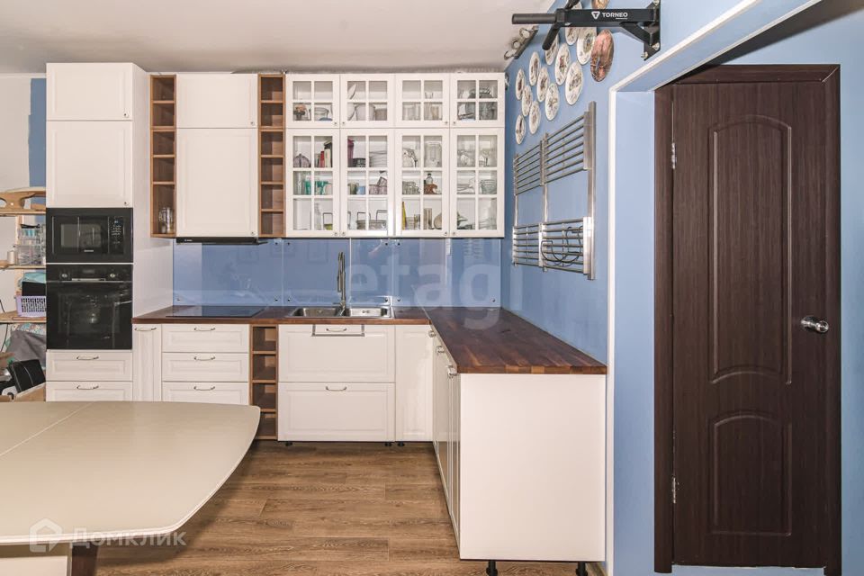 Продаётся 2-комнатная квартира, 63.8 м²