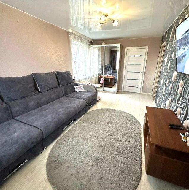 Продаётся 3-комнатная квартира, 56.2 м²