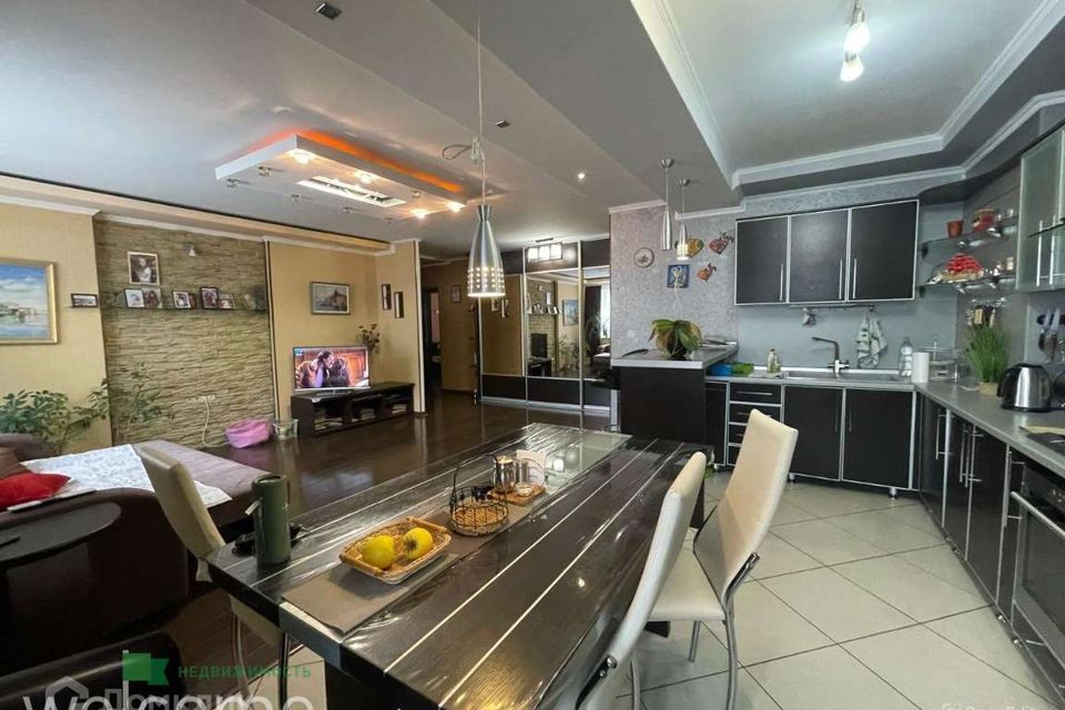 Продаётся 2-комнатная квартира, 79 м²