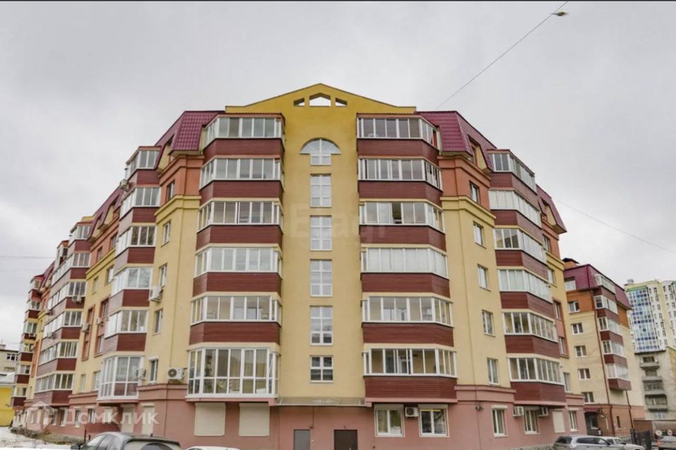 Сдаётся 3-комнатная квартира, 132 м²