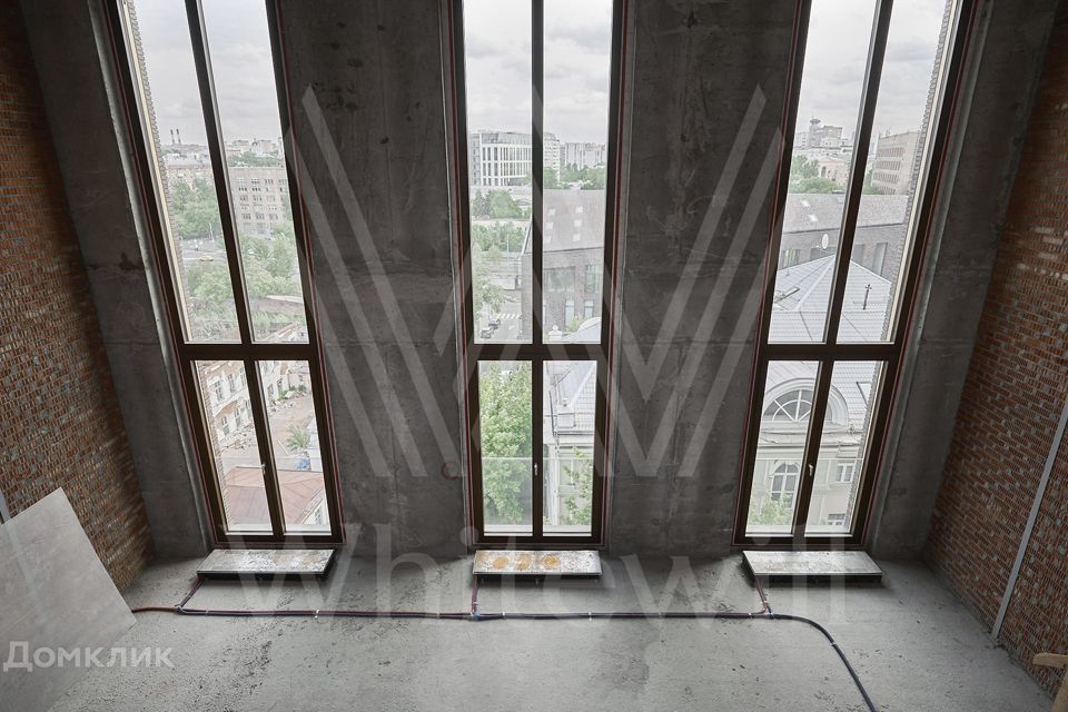 Продаётся 6-комнатная квартира, 446 м²