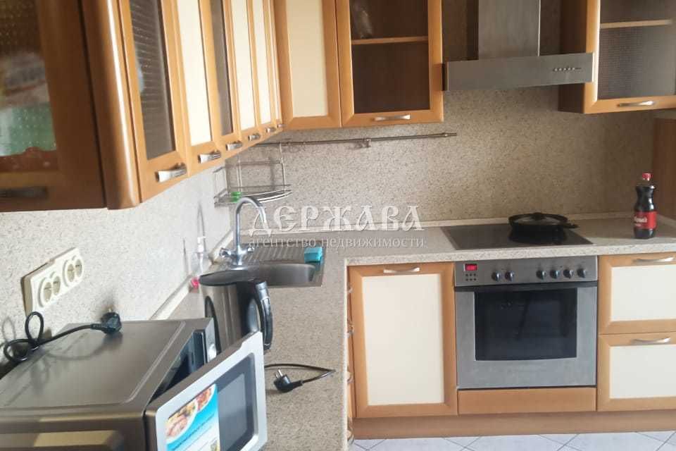 Сдаётся 3-комнатная квартира, 100 м²
