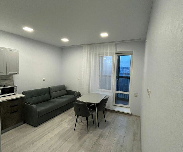 Сдаётся 1-комнатная квартира, 42 м²