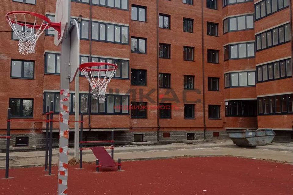 Продаётся 1-комнатная квартира, 37.8 м²