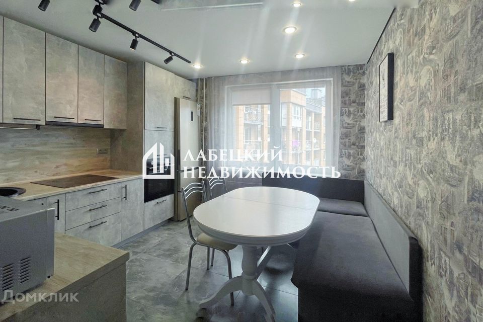 Продаётся 3-комнатная квартира, 80.9 м²