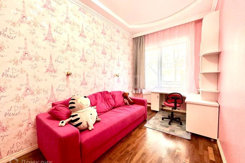 Продаётся 3-комнатная квартира, 91.7 м²