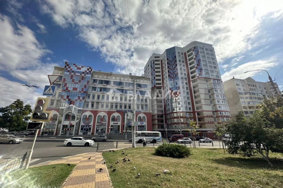 Продаётся 3-комнатная квартира, 100 м²