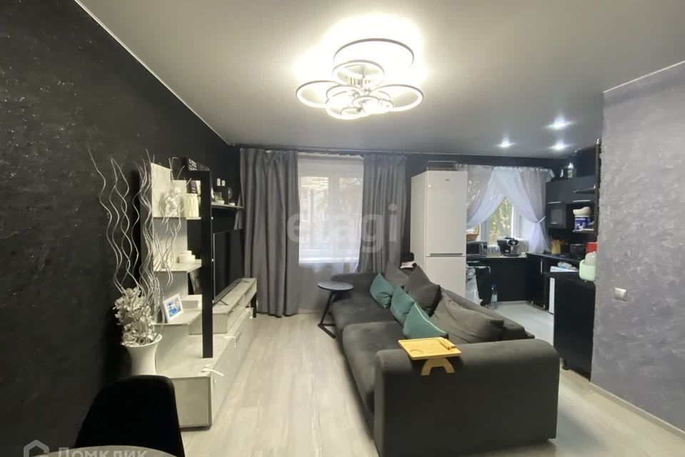 Продаётся 3-комнатная квартира, 60 м²