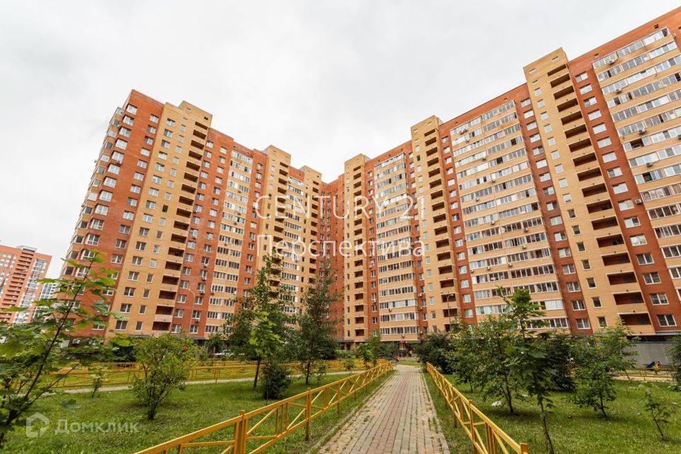 Продаётся 2-комнатная квартира, 74.1 м²
