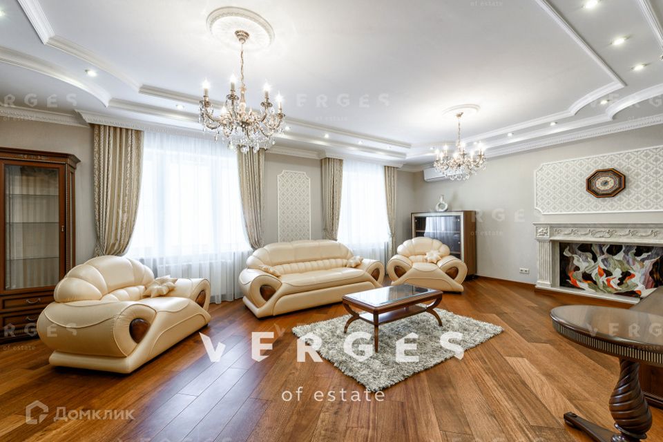 Сдаётся 3-комнатная квартира, 149 м²
