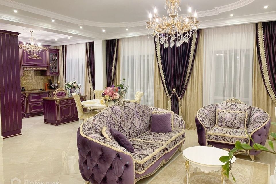 Продаётся 3-комнатная квартира, 106.3 м²