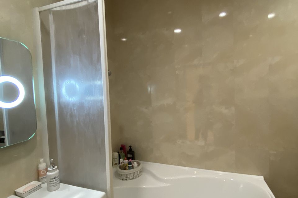 Продаётся 1-комнатная квартира, 55 м²