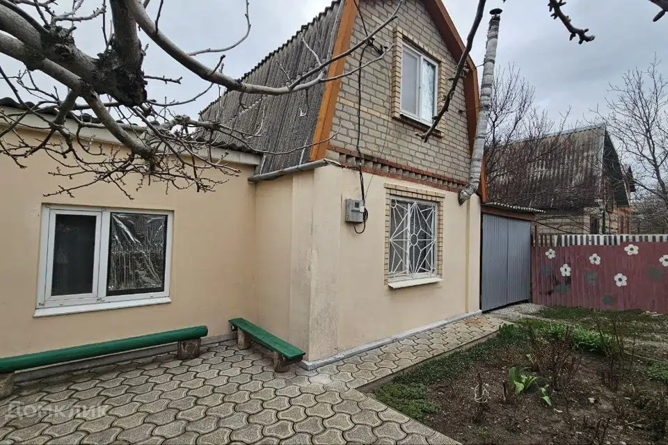 Продаётся 2-этажный дом, 65 м²