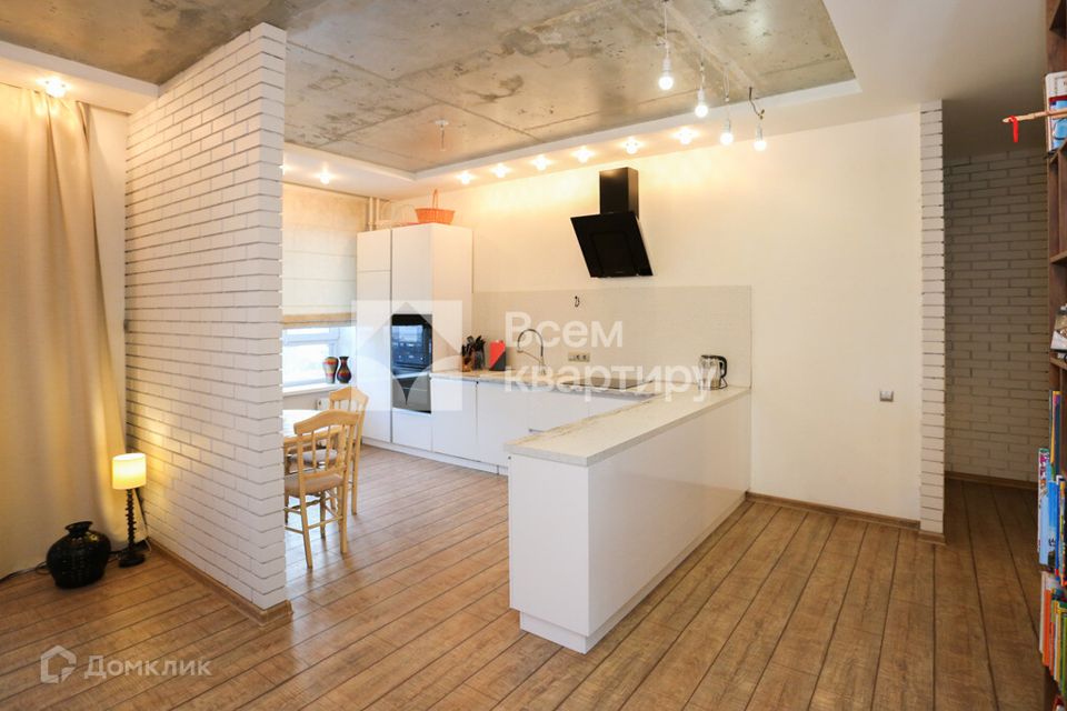 Продаётся 2-комнатная квартира, 80 м²
