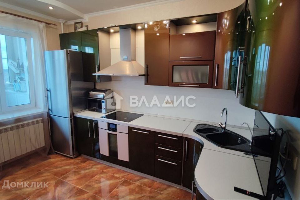 Продаётся 2-комнатная квартира, 67.3 м²