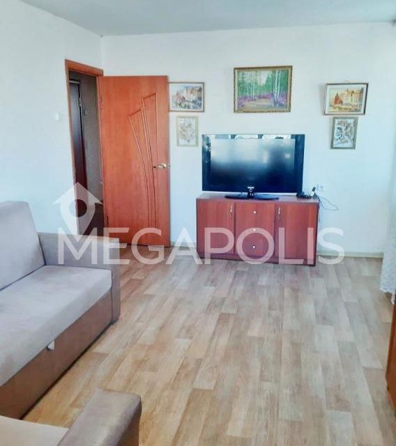 Продаётся 4-комнатная квартира, 69.9 м²