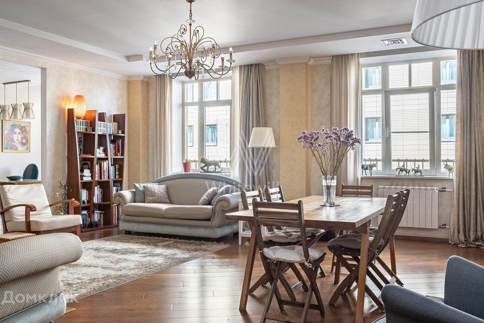 Сдаётся 3-комнатная квартира, 150 м²