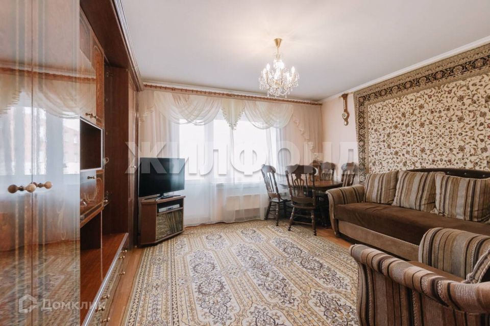 Продаётся 4-комнатная квартира, 77.5 м²