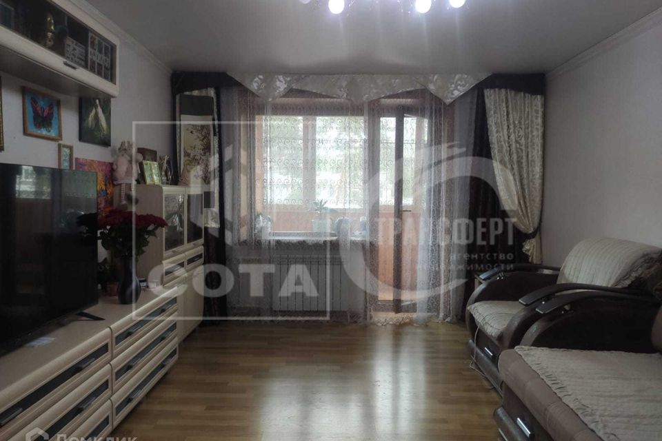 Продаётся 3-комнатная квартира, 58.3 м²